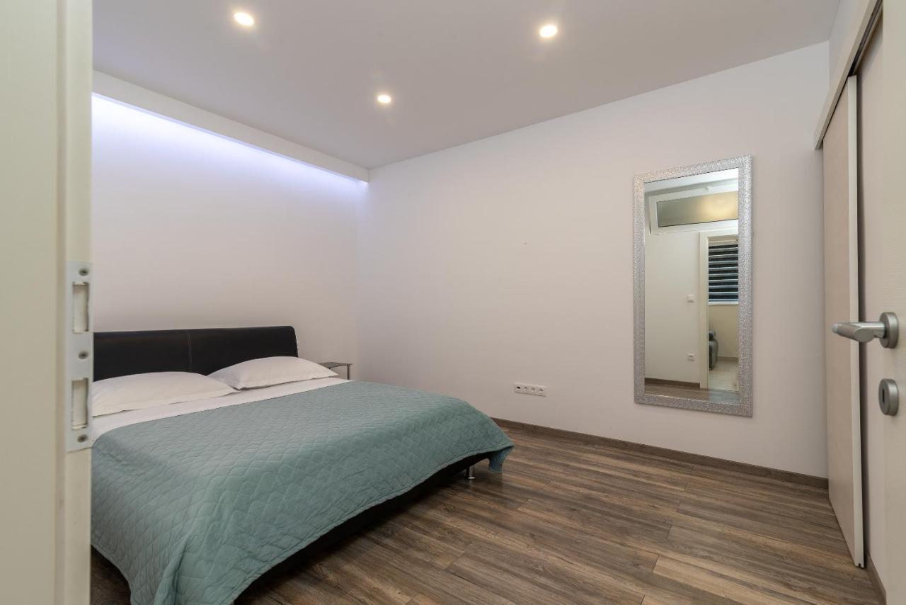 Apartment Soric Trogir Exteriör bild